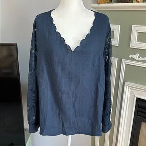 BloomChic Navy Lace Sleeve Blouse